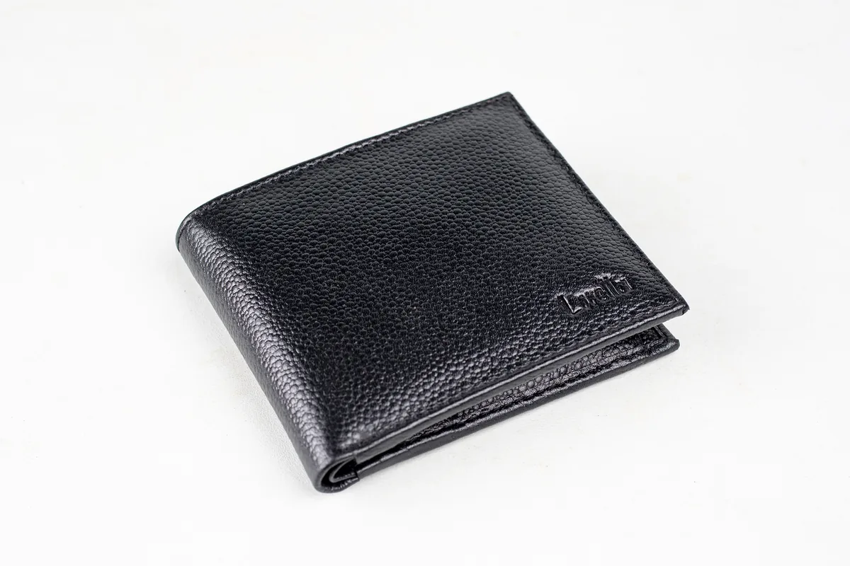 Men's Leather Bifold Wallet with Lychee Pattern